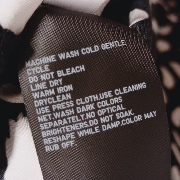 Uniqlo:C Black & White Balloon Sleeve Dress - Picture 13 of 13